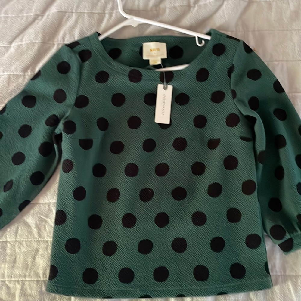 NWT polka dot top